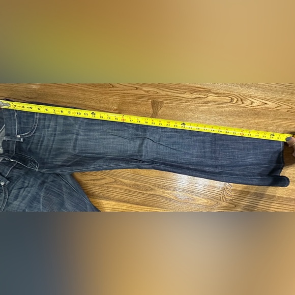 Rock and Republic Jeans with Skull design - Picture 7 of 7